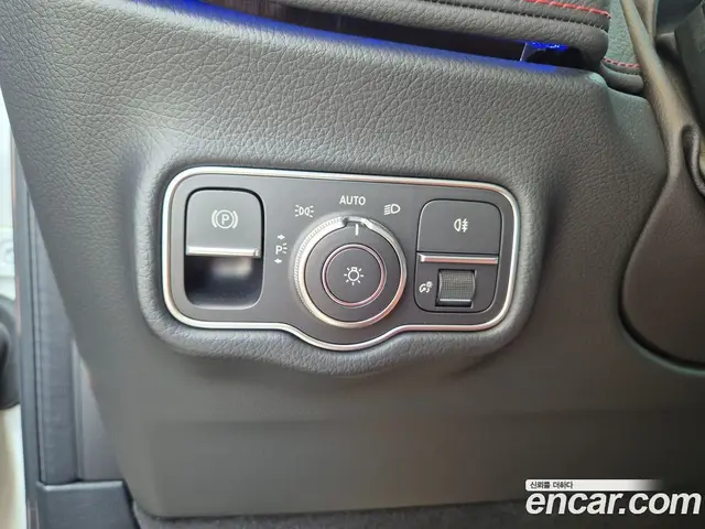 Mercedes-Benz G-Class 2025 0.2 автомат (гидро), миниатюра 11