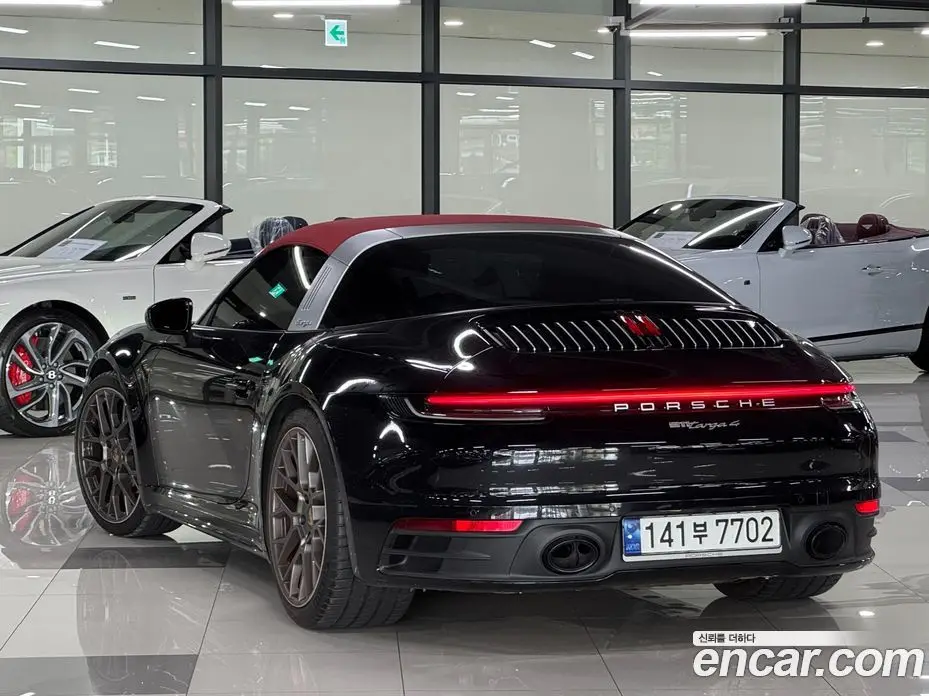 Porsche 911 2023 3.0 автомат (гидро), фото 3