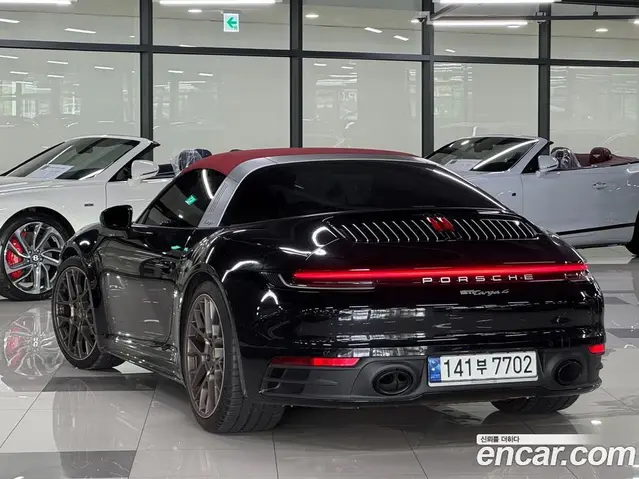 Porsche 911 2023 3.0 автомат (гидро), миниатюра 3