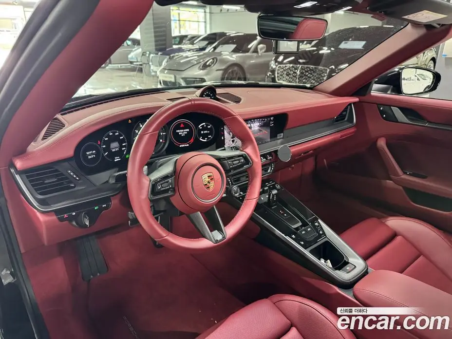 Porsche 911 2023 3.0 автомат (гидро), фото 5