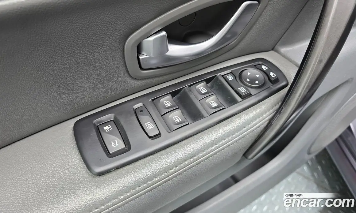 Renault (Samsung) SM5 2010 2.0 автомат (гидро), фото 17 Renault (Samsung) SM5 2010 2.0 автомат (гидро), фото 17