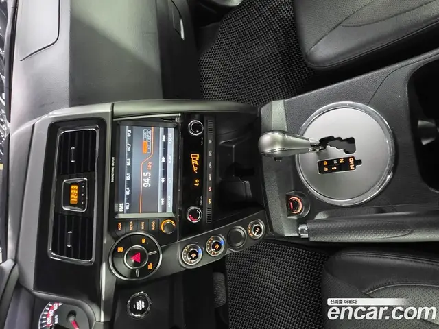SsangYong Korando 2016 2.2 автомат (гидро), миниатюра 10