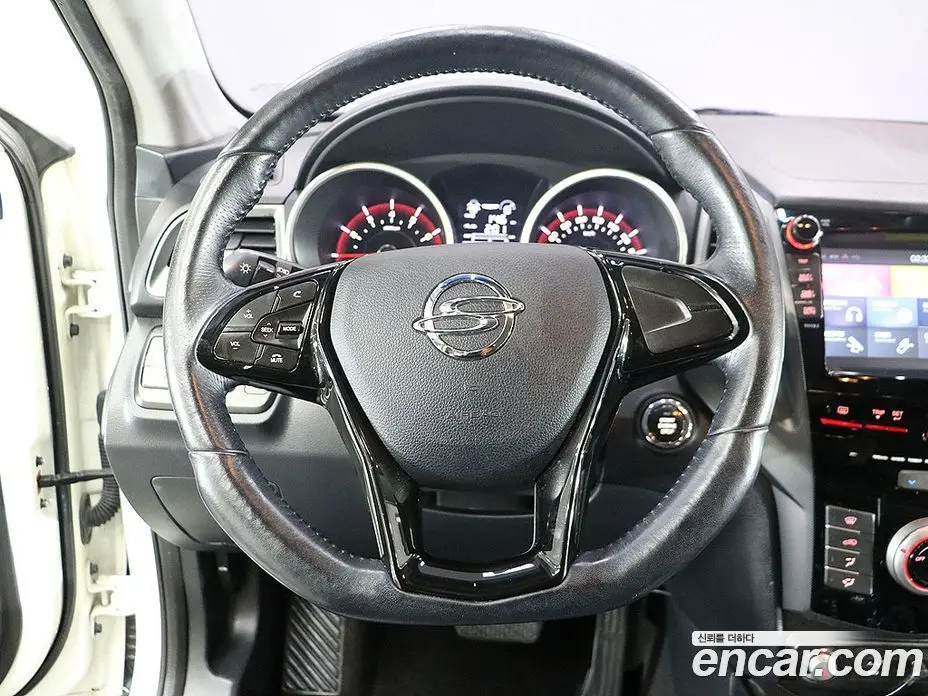 SsangYong TIBOLI 2016 1.6 автомат (гидро), фото 13