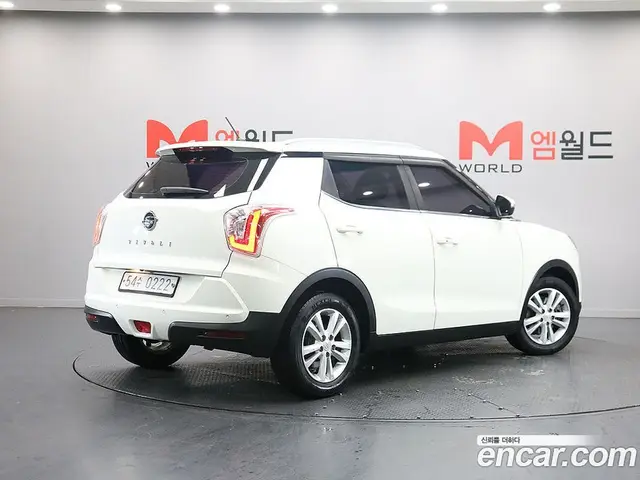SsangYong TIBOLI 2016 1.6 автомат (гидро), миниатюра 3