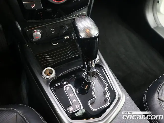 SsangYong TIBOLI 2016 1.6 автомат (гидро), миниатюра 10