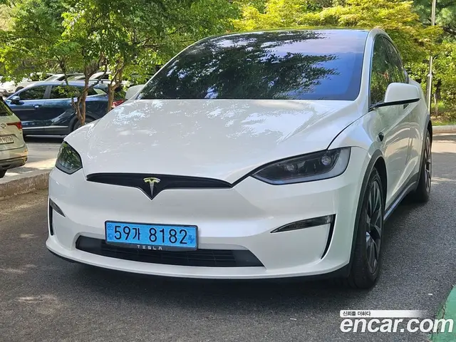 Tesla Model X 2023 0.3 автомат (гидро), миниатюра 3