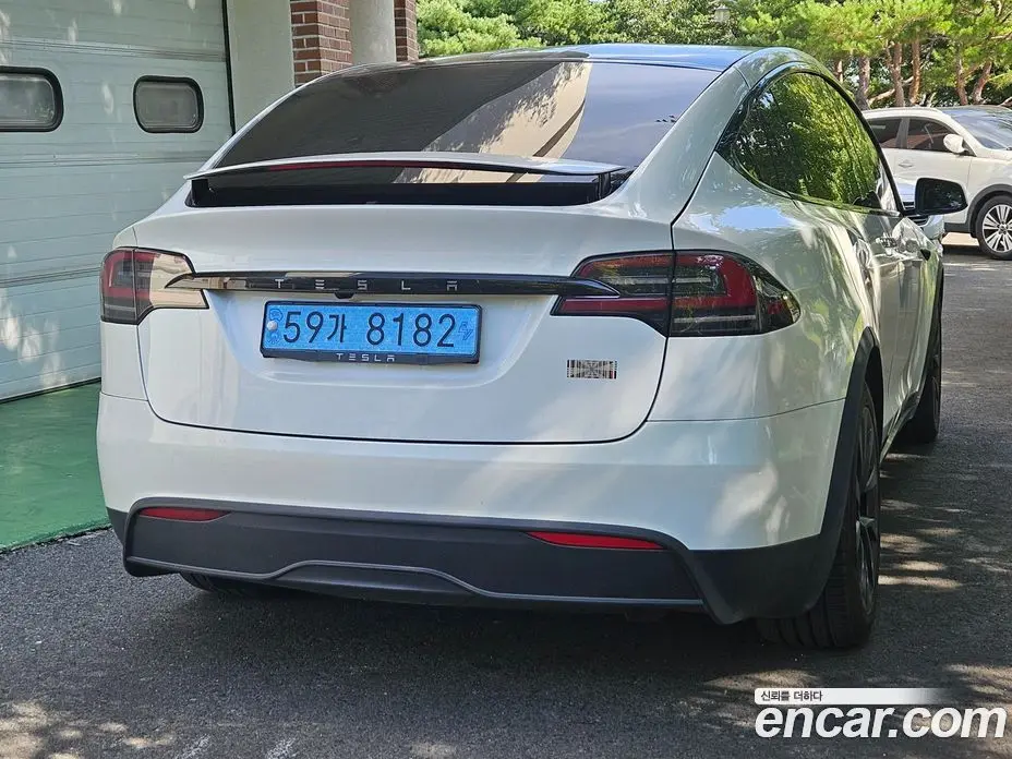 Tesla Model X 2023 0.3 автомат (гидро), фото 5