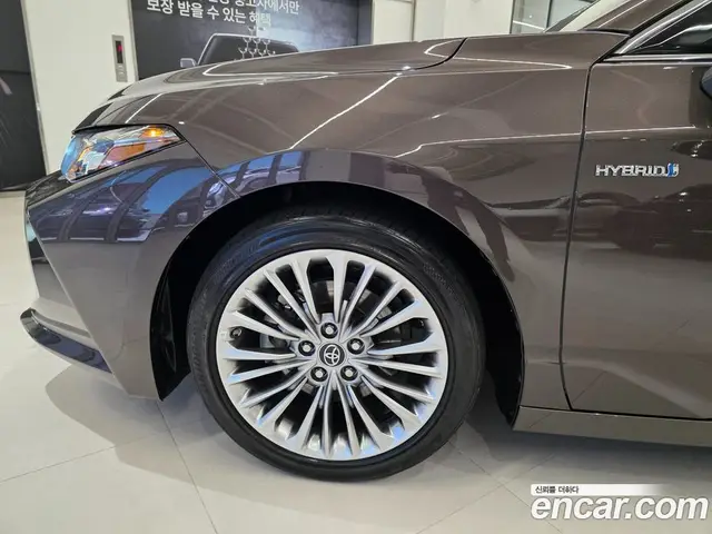 Toyota Avalon 2019 2.5 автомат (вариатор), миниатюра 5 Toyota Avalon 2019 2.5 автомат (вариатор), миниатюра 5