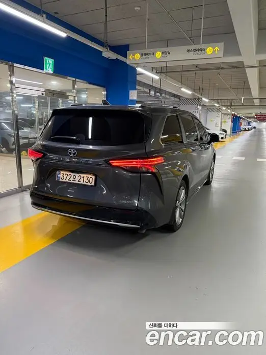 Toyota Sienna 2025 2.5 автомат (гидро), миниатюра 2