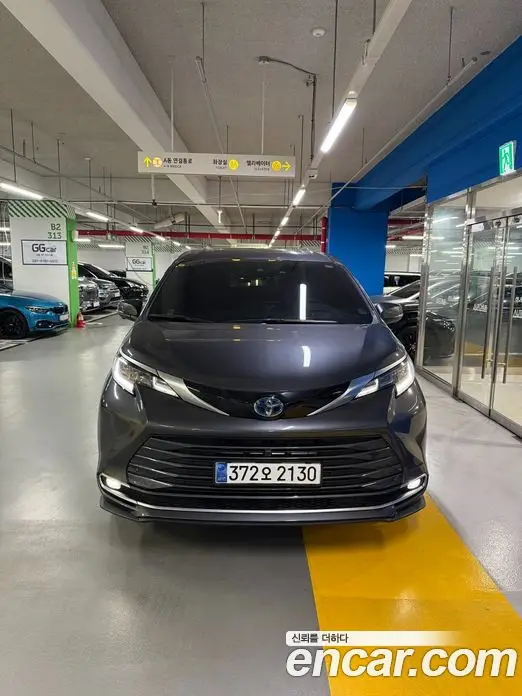Toyota Sienna 2025 2.5 автомат (гидро), фото 3