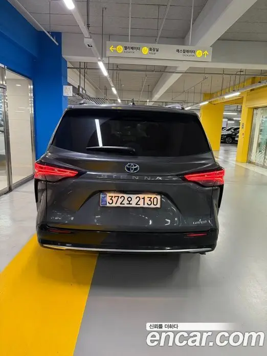 Toyota Sienna 2025 2.5 автомат (гидро), миниатюра 4
