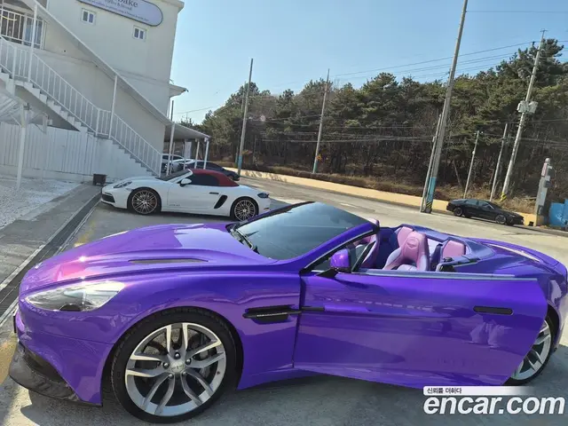 Aston Martin Vanquish, 2015, 26 000 км