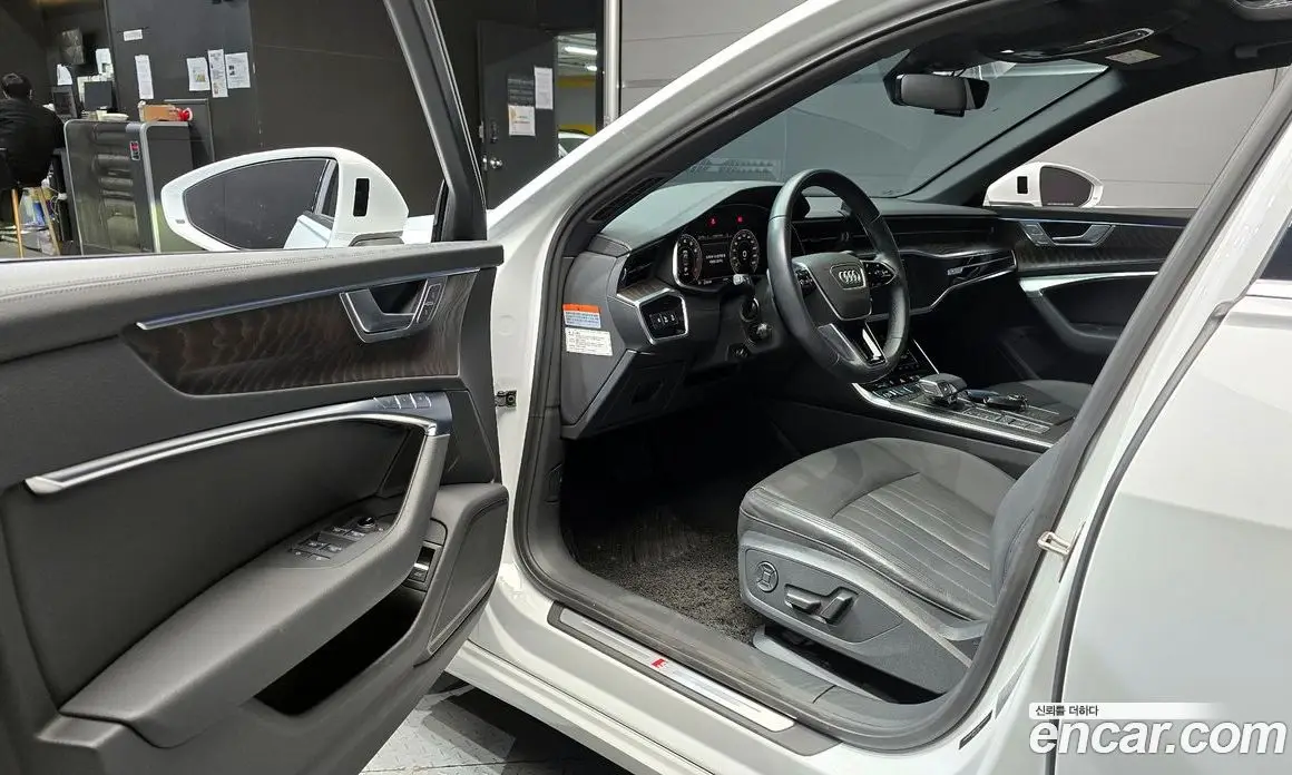 Audi A6 2021 2.0 автомат (гидро), фото 11