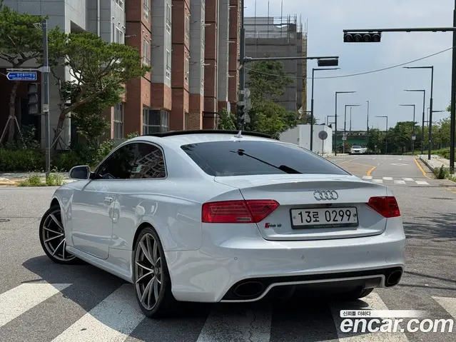 Audi RS5 2016 4.2 автомат (гидро), миниатюра 2