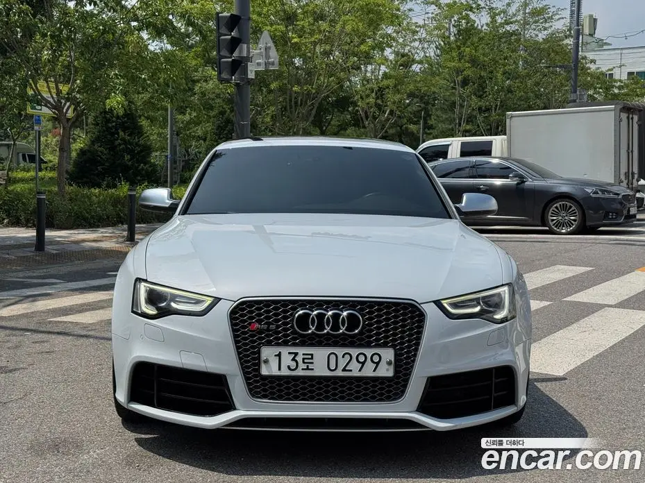 Audi RS5 2016 4.2 автомат (гидро), фото 3