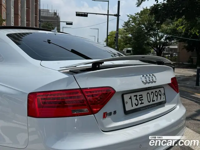 Audi RS5 2016 4.2 автомат (гидро), миниатюра 5