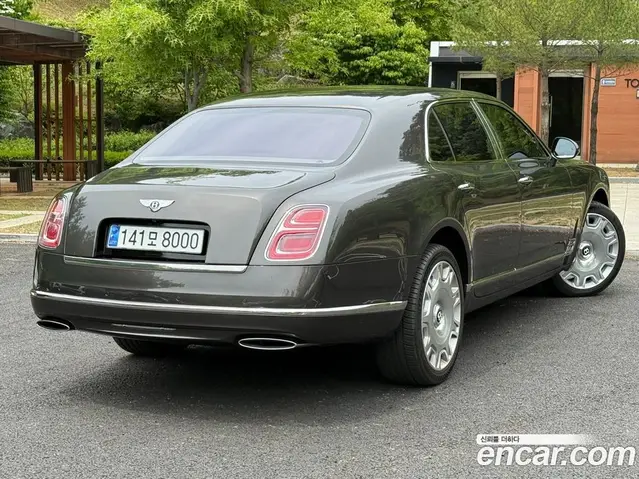 Bentley Mulsanne 2017 6.8 автомат (гидро), миниатюра 2