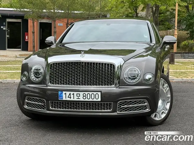 Bentley Mulsanne 2017 6.8 автомат (гидро), миниатюра 3