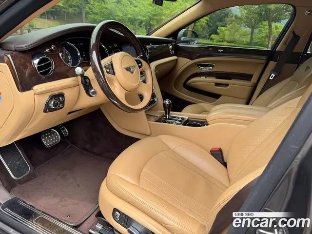 Bentley Mulsanne 2017 6.8 автомат (гидро), миниатюра 10