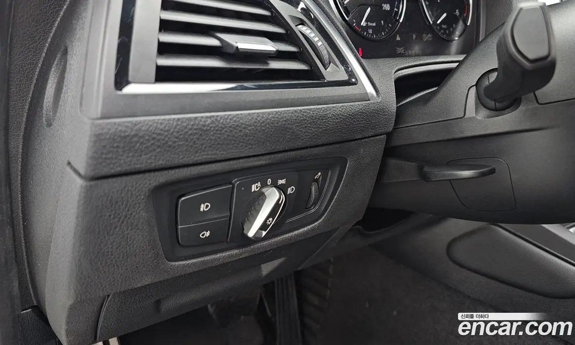 BMW 1 серия 2018 2.0 автомат (гидро), фото 13 BMW 1 серия 2018 2.0 автомат (гидро), фото 13