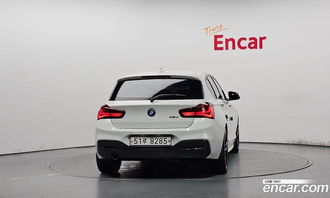 BMW 1 серия 2018 2.0 автомат (гидро), фото 4 BMW 1 серия 2018 2.0 автомат (гидро), фото 4