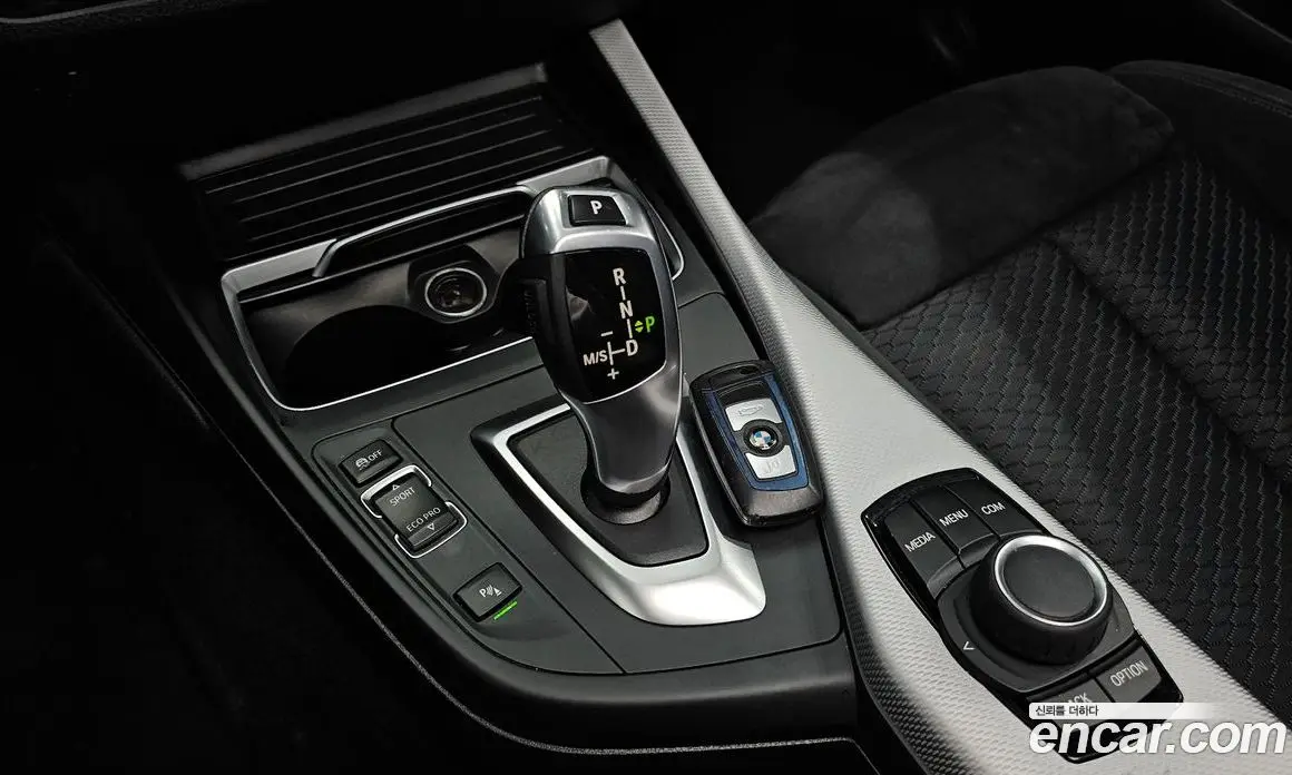 BMW 1 серия 2018 2.0 автомат (гидро), фото 9 BMW 1 серия 2018 2.0 автомат (гидро), фото 9
