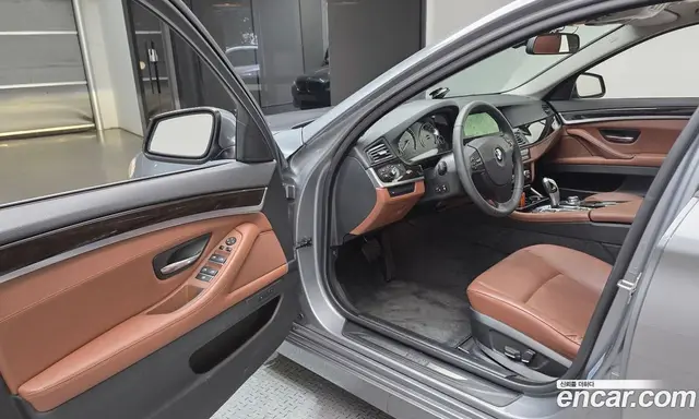 BMW 5 серия 2012 2.0 автомат (гидро), миниатюра 10 BMW 5 серия 2012 2.0 автомат (гидро), миниатюра 10
