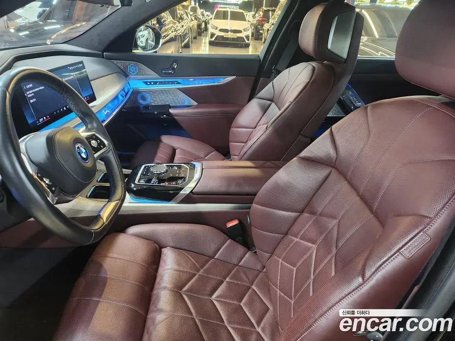 BMW 7 серия 2024 3.0 автомат (гидро), фото 9