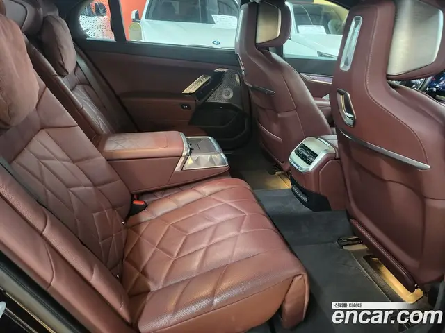 BMW 7 серия 2024 3.0 автомат (гидро), миниатюра 10