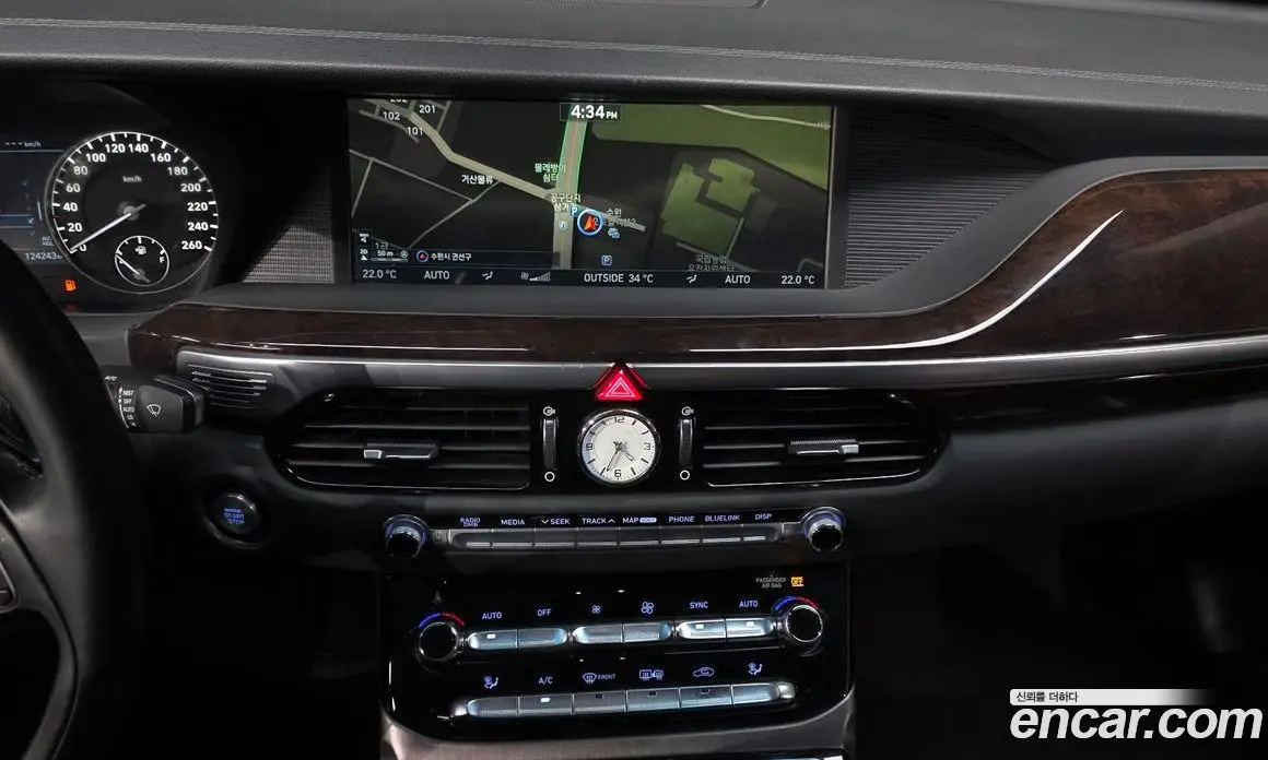 Genesis EQ900 2016 3.3 автомат (гидро), фото 13 Genesis EQ900 2016 3.3 автомат (гидро), фото 13