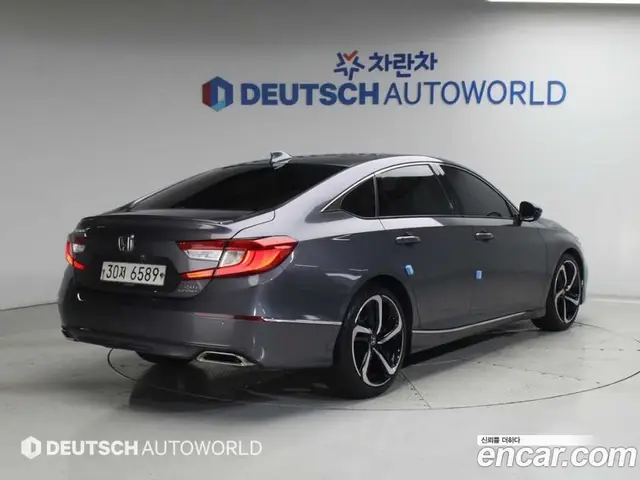 Honda Accord 2018 2.0 автомат (гидро), миниатюра 2