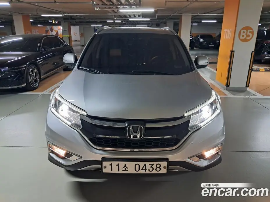 Honda CR-V 2016 2.4 автомат (вариатор), фото 1 Honda CR-V 2016 2.4 автомат (вариатор), фото 1