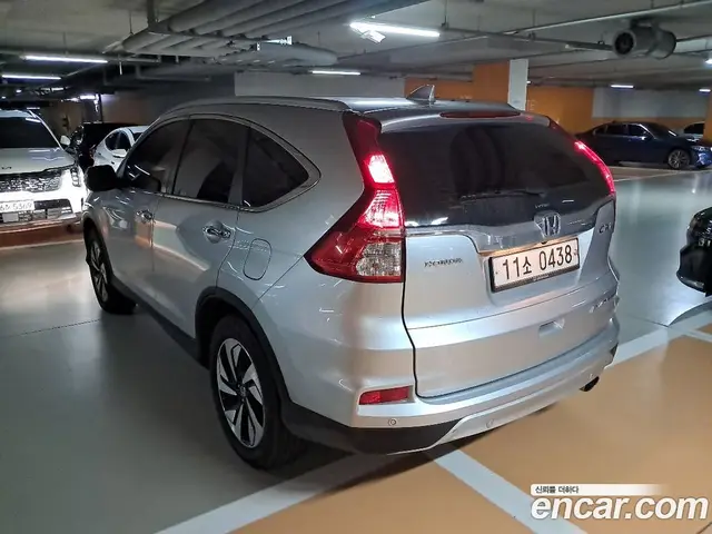 Honda CR-V 2016 2.4 автомат (вариатор), миниатюра 6 Honda CR-V 2016 2.4 автомат (вариатор), миниатюра 6