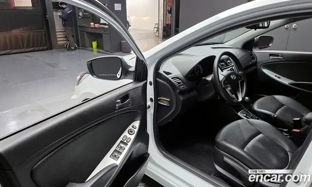 Hyundai Accent 2011 1.4 автомат (гидро), миниатюра 11 Hyundai Accent 2011 1.4 автомат (гидро), миниатюра 11