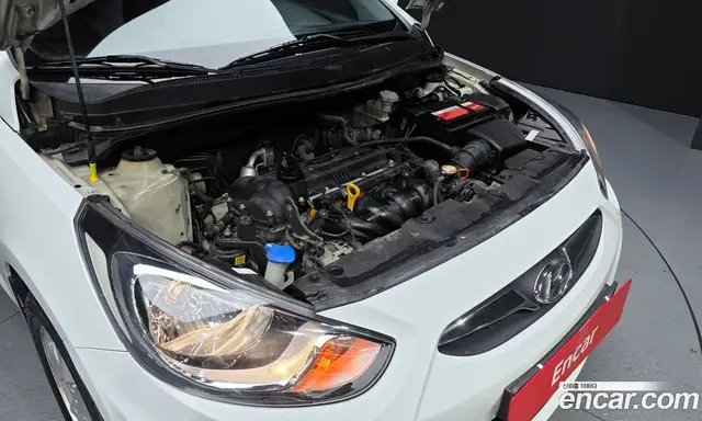 Hyundai Accent 2011 1.4 автомат (гидро), миниатюра 6 Hyundai Accent 2011 1.4 автомат (гидро), миниатюра 6