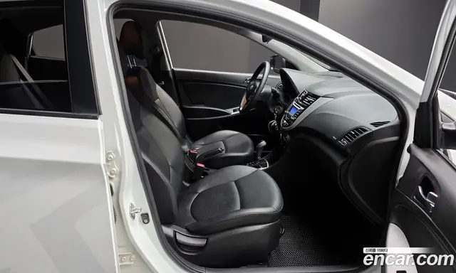 Hyundai Accent 2011 1.4 автомат (гидро), миниатюра 10 Hyundai Accent 2011 1.4 автомат (гидро), миниатюра 10