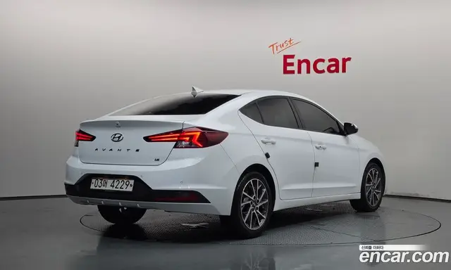Hyundai Avante 2019 1.6 автомат (гидро), миниатюра 2 Hyundai Avante 2019 1.6 автомат (гидро), миниатюра 2