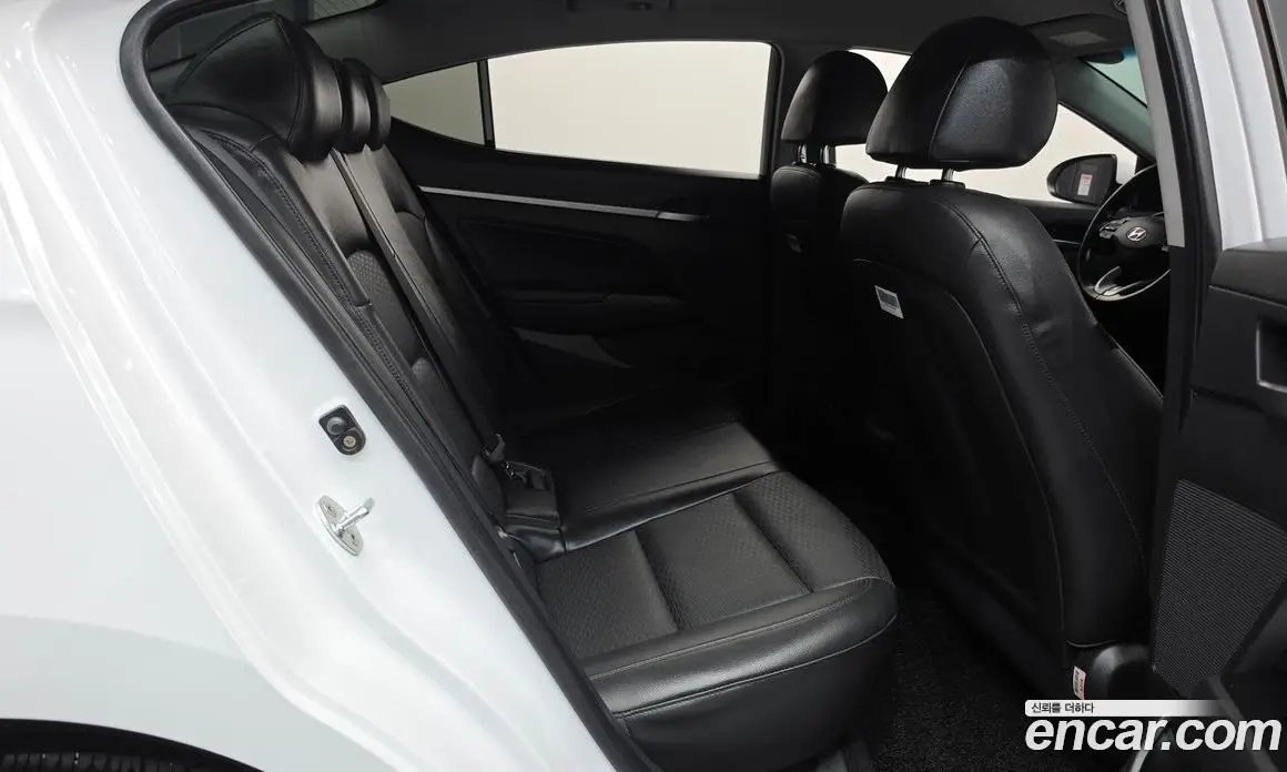 Hyundai Avante 2019 1.6 автомат (гидро), фото 12 Hyundai Avante 2019 1.6 автомат (гидро), фото 12