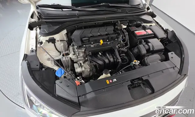 Hyundai Avante 2019 1.6 автомат (гидро), миниатюра 6 Hyundai Avante 2019 1.6 автомат (гидро), миниатюра 6