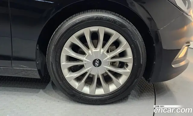 Hyundai Sonata 2015 2.0 автомат (гидро), миниатюра 5 Hyundai Sonata 2015 2.0 автомат (гидро), миниатюра 5