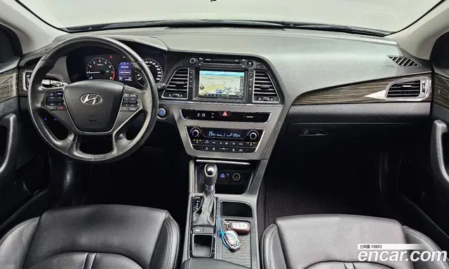 Hyundai Sonata 2015 2.0 автомат (гидро), миниатюра 7 Hyundai Sonata 2015 2.0 автомат (гидро), миниатюра 7