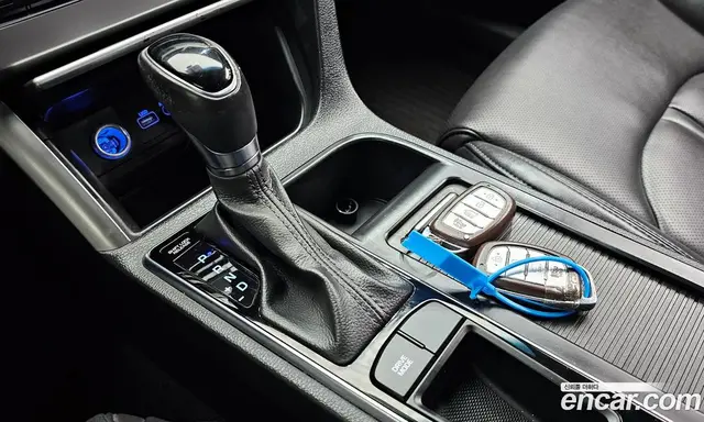 Hyundai Sonata 2015 2.0 автомат (гидро), миниатюра 9 Hyundai Sonata 2015 2.0 автомат (гидро), миниатюра 9