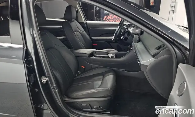 Hyundai Sonata 2023 1.6 автомат (гидро), миниатюра 12