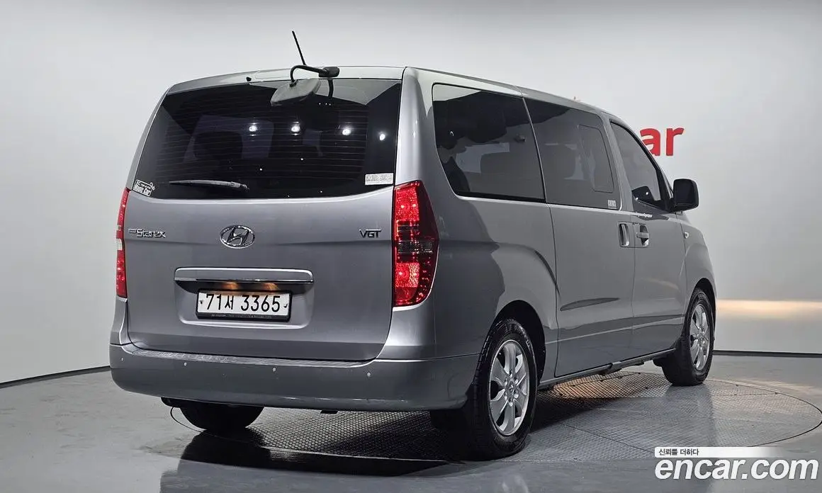 Hyundai Starex 2018 2.5 автомат (гидро), фото 2 Hyundai Starex 2018 2.5 автомат (гидро), фото 2
