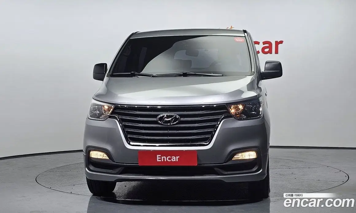 Hyundai Starex 2018 2.5 автомат (гидро), фото 3 Hyundai Starex 2018 2.5 автомат (гидро), фото 3