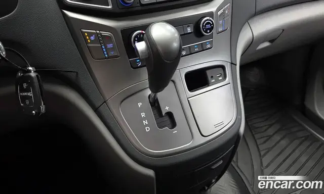 Hyundai Starex 2020 2.4 автомат (гидро), миниатюра 9