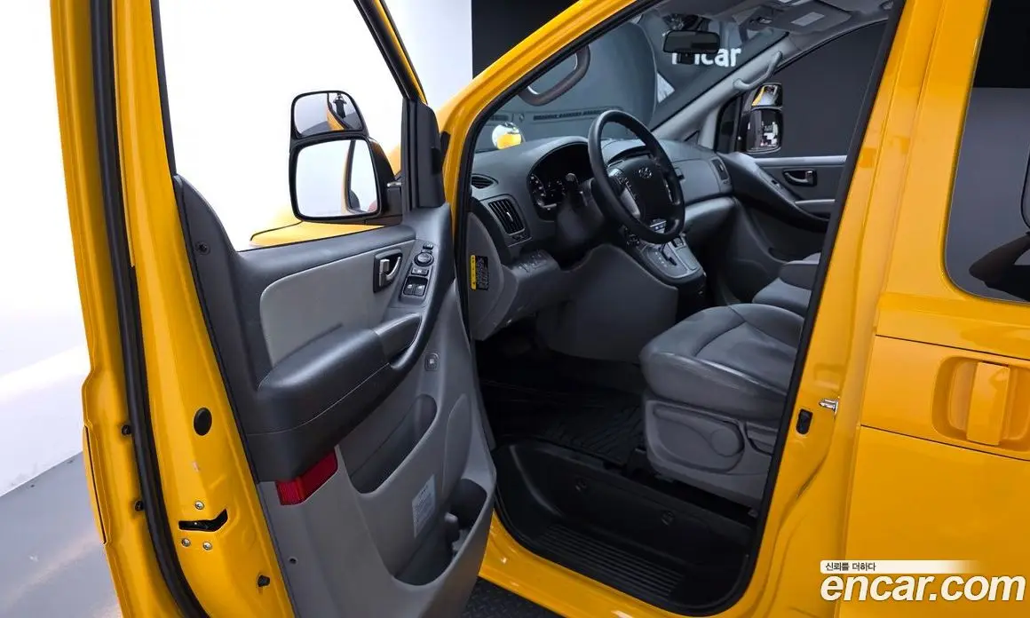 Hyundai Starex 2020 2.4 автомат (гидро), фото 10