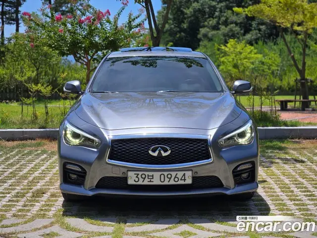 Infiniti Q50 2016 2.1 автомат (гидро), миниатюра 3