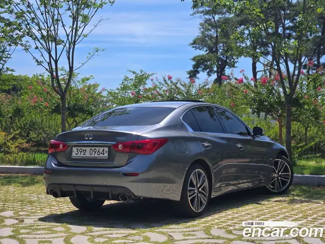 Infiniti Q50 2016 2.1 автомат (гидро), миниатюра 4