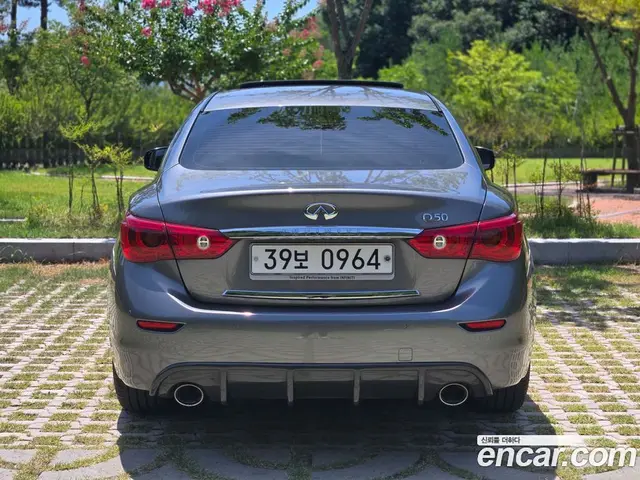 Infiniti Q50 2016 2.1 автомат (гидро), миниатюра 5